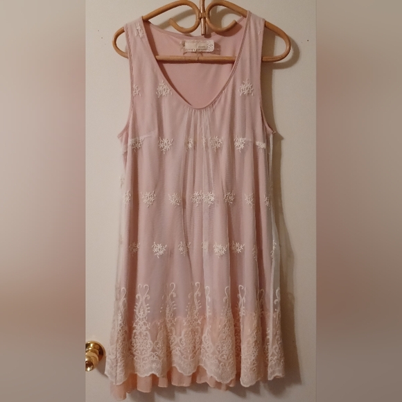A'Reve Anthropologie light pink layered lace sleeveless bow back dress Large - Picture 1 of 9